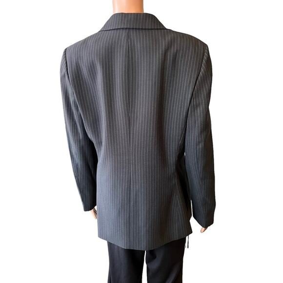 Le Suit Pinstripe Womens Blazer Size 12 Career Academia Minimalist Business - Picture 3 of 4